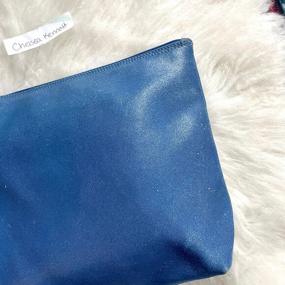 Gucci Vintage Oversized Clutch Wristlet Pouch Logo Medallion Blue - Picture 3 of 11